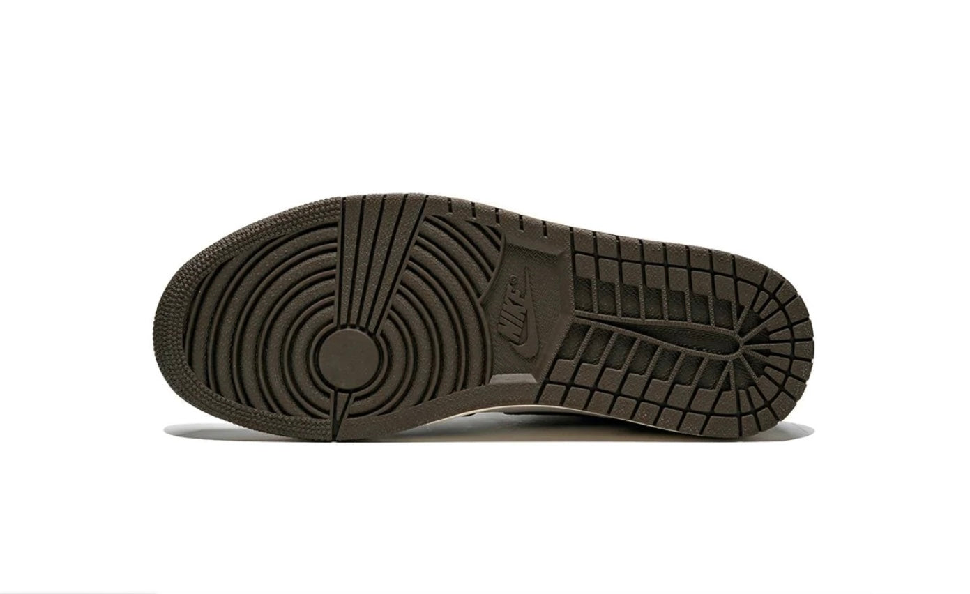 Jordan 1 Retro High OG Travis Scott Mocha lengüeta y suela