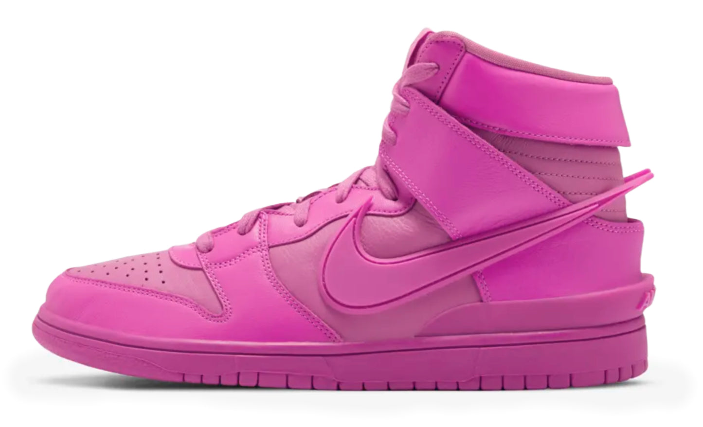 Nike Dunk High Ambush Cosmic Fuchsia con Swoosh extendido colaboración en fucsia México