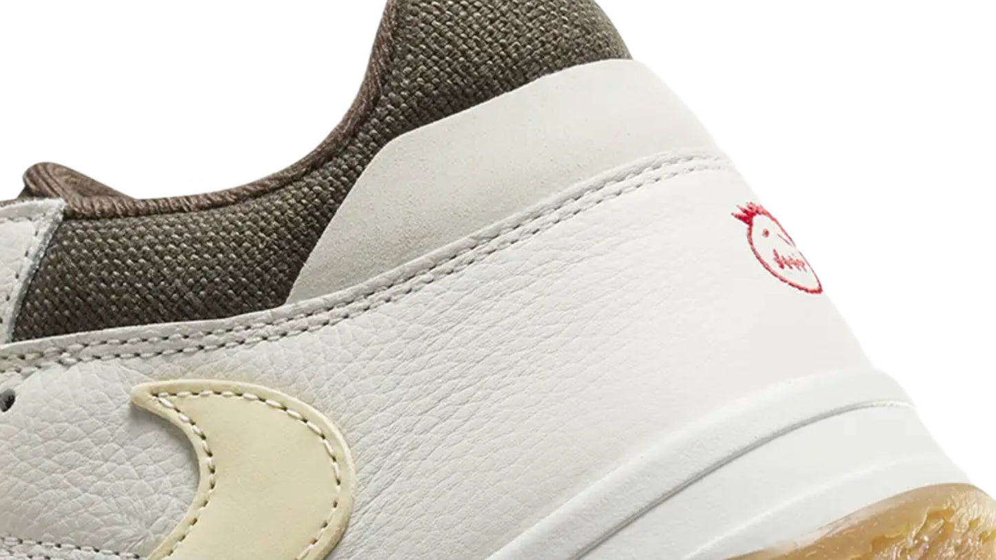 Jordan Jumpman Jack Travis Scott Sail Brown beige con Swoosh invertido y suela marrón México