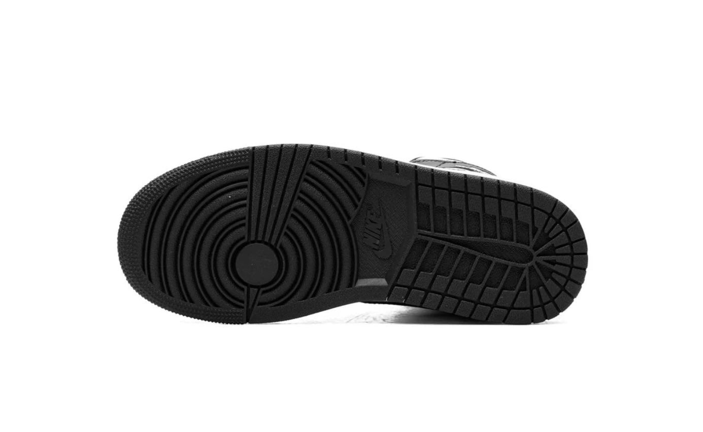 Nike Air Jordan 1 Mid Panda suela y lengüeta