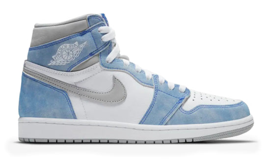 Jordan 1 Hyper Royal high con gamuza azul efecto vintage y piel blanca México