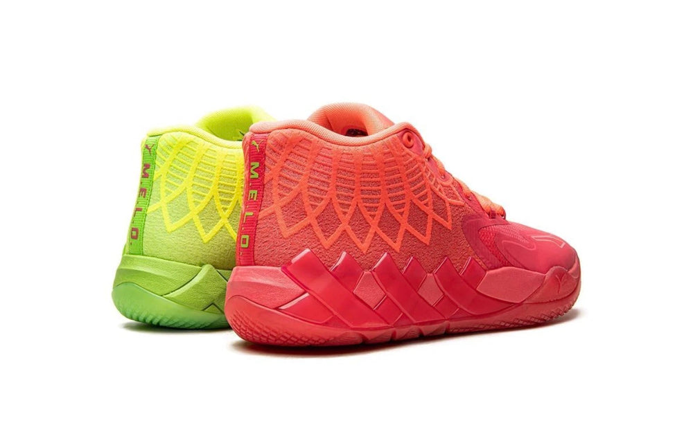 Puma LaMelo Ball MB.01 Rick and Morty tenis de basquet rojo y verde edición especial