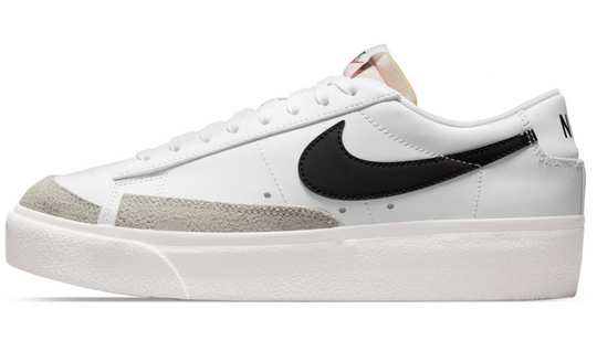 Nike Blazer Low Platform Blanco Negro con Swoosh negro y suela elevada para mujer México