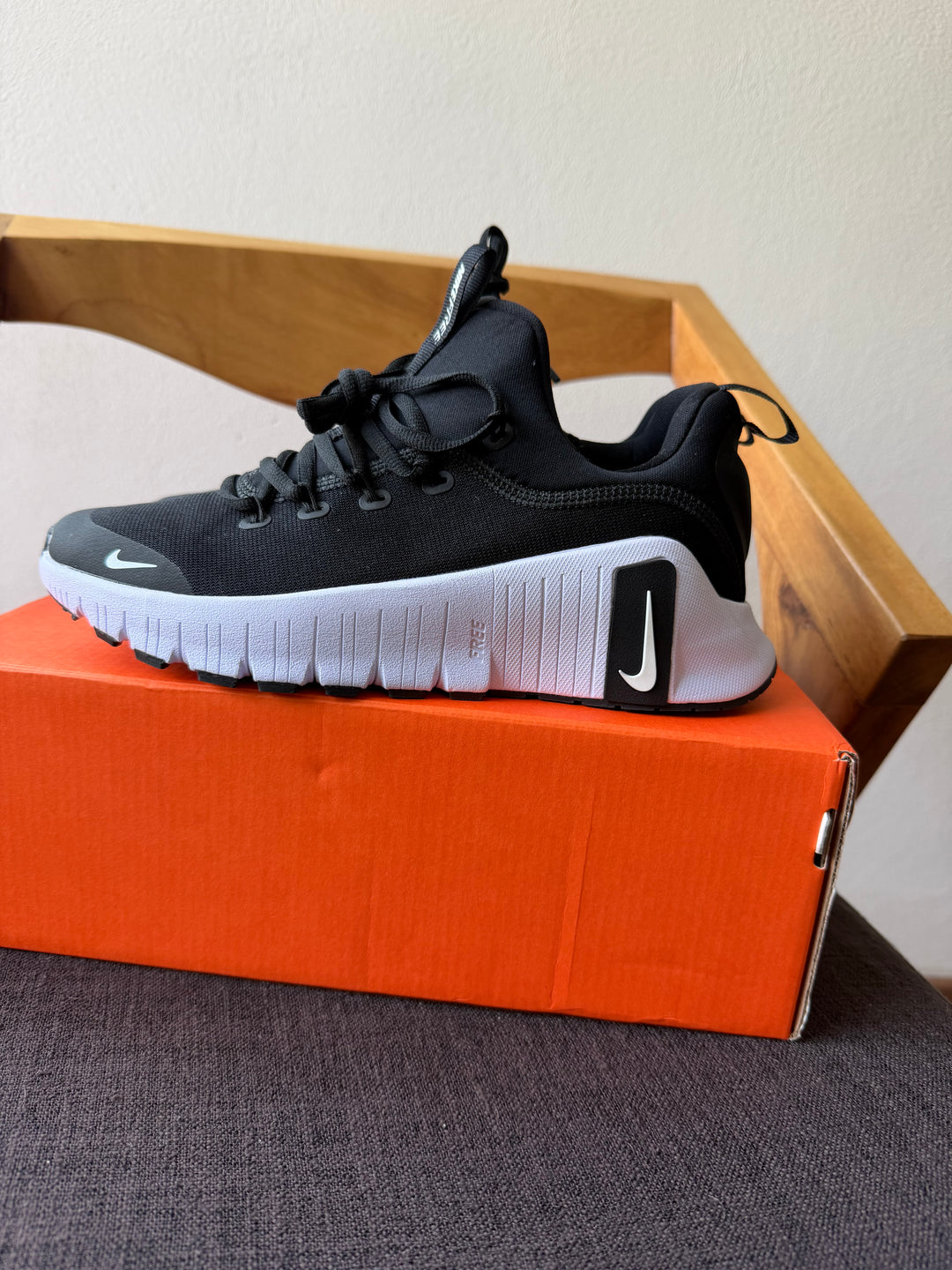 Tenis Nike Free Metcon 6 negro blanco unisex para entrenamiento en gym