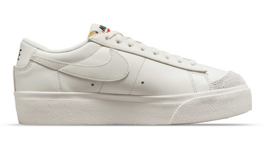 Nike Blazer Low Platform - Blanco Crema