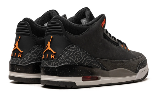 Jordan 3 Fear color negro con detalles naranja edición retro OG México