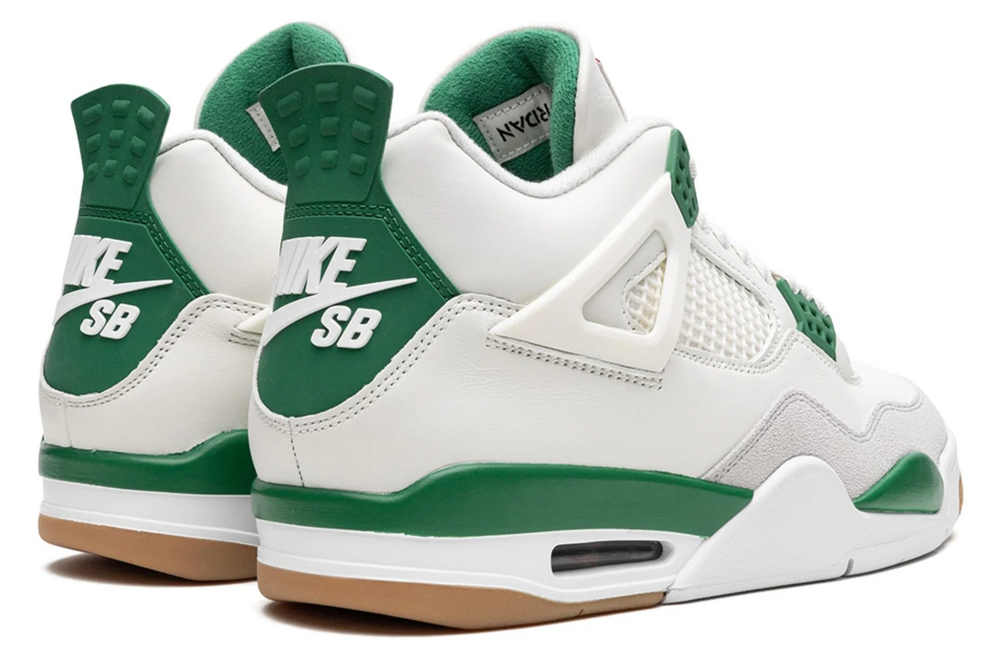 Jordan 4 Retro SB Pine Green blanco con detalles verdes y grises edición limitada México