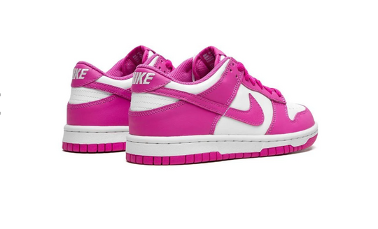 Nike Dunk Low Active Fuchsia blanco y fucsia para mujer estilo streetwear México