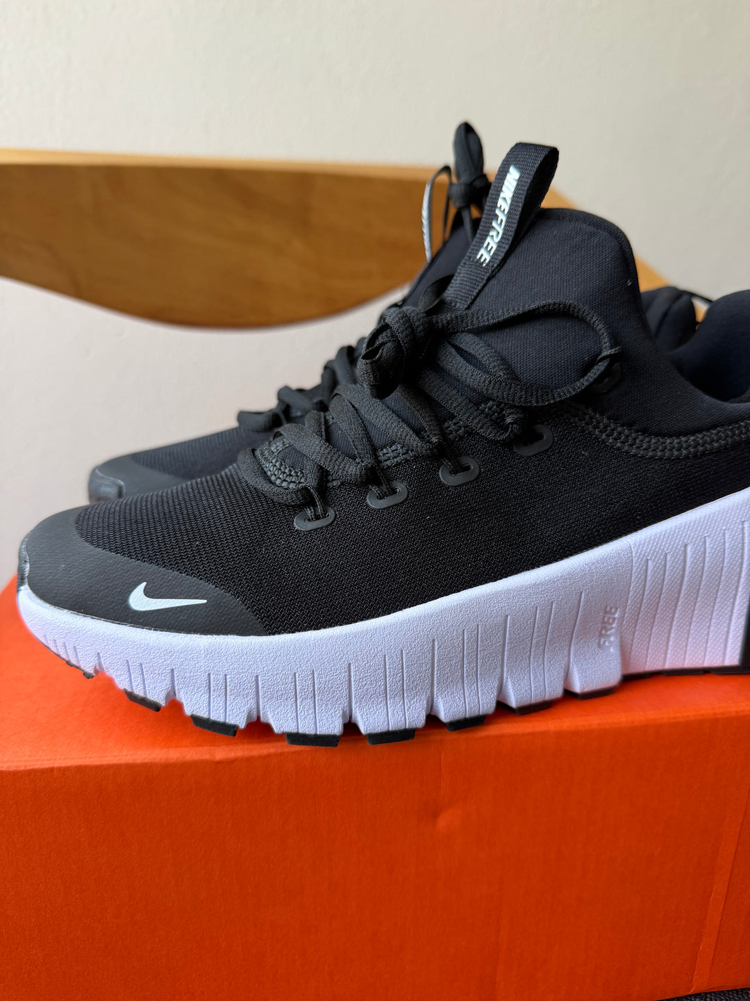 Tenis Nike Free Metcon 6 negro blanco unisex para entrenamiento en gym