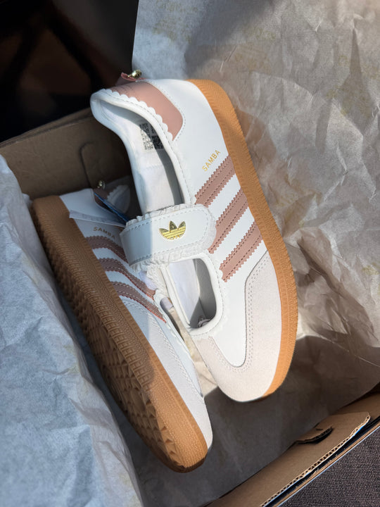 Adidas Samba Jane Rosa Beige con Olanes vista lateral