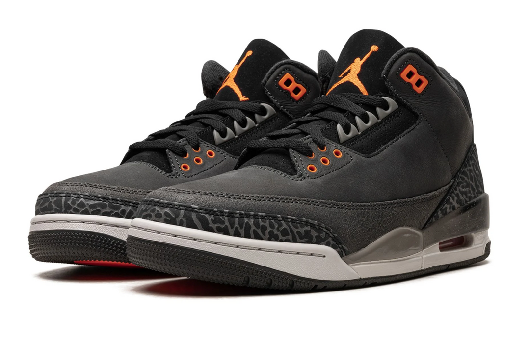 Jordan 3 Fear color negro con detalles naranja edición retro OG México