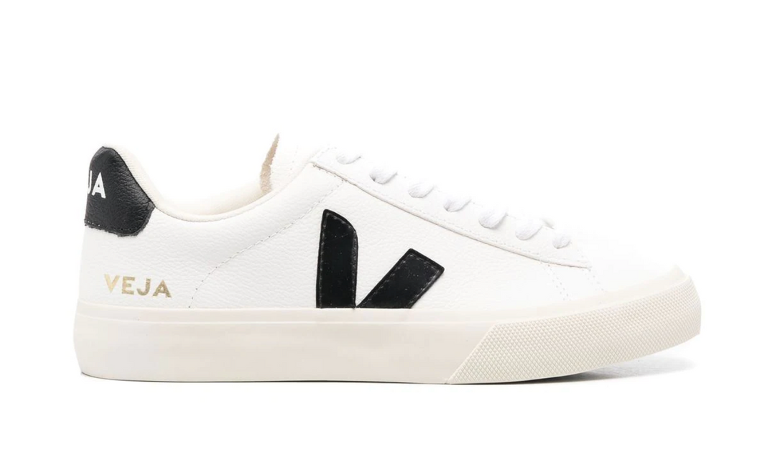 Veja Campo blanco negro unisex – tenis ecológicos clásicos de piel blanca con logo negro y suela beige natural