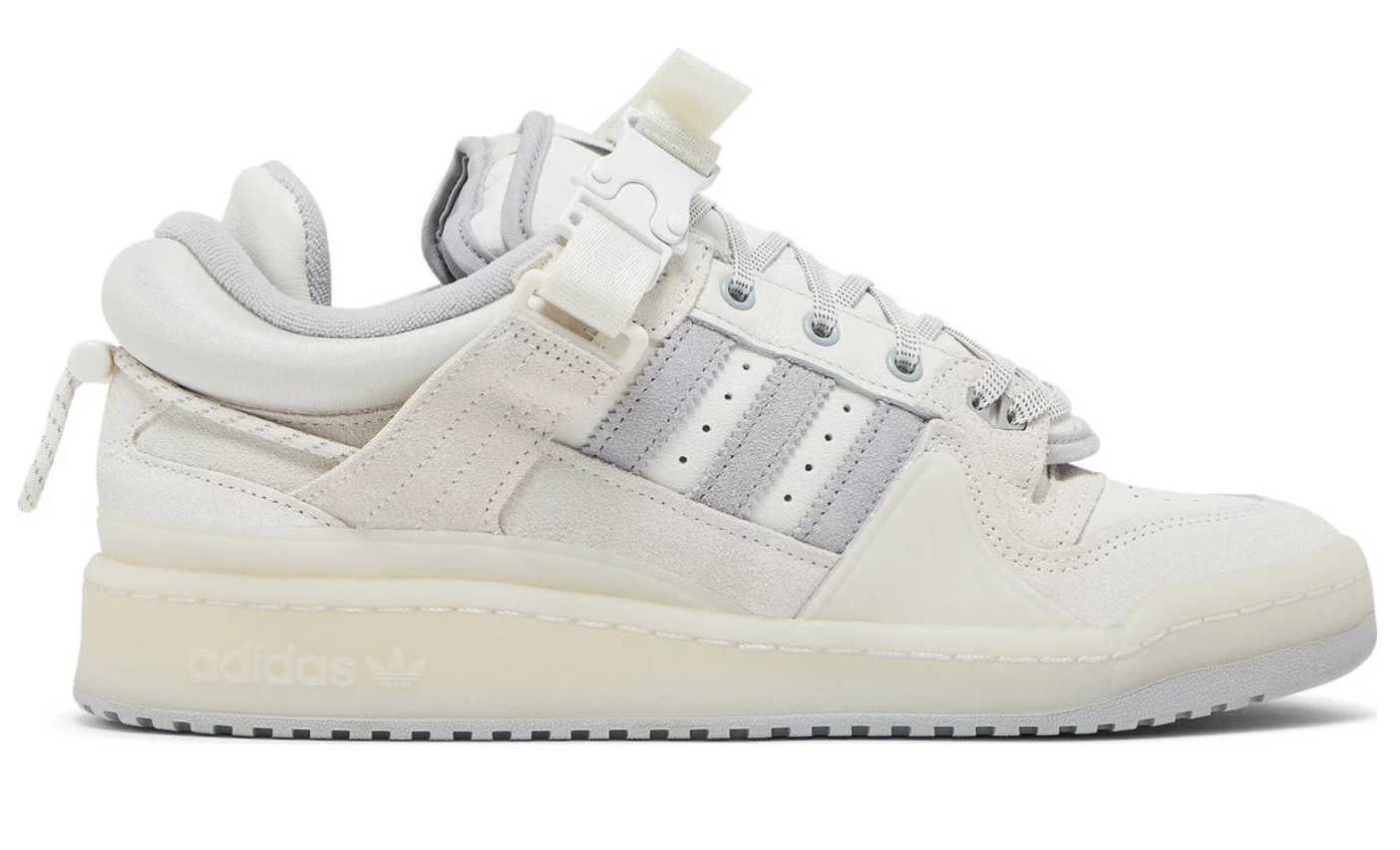 Adidas Forum Buckle Low Bad Bunny Gris – vista lateral