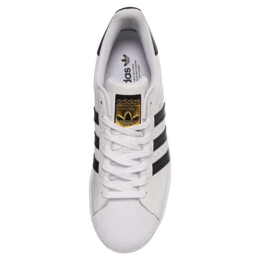 Tenis Adidas Superstar Clásico detalles en franjas negras