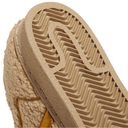 Tenis Adidas Superstar Concha Teddy Chocolate suela
