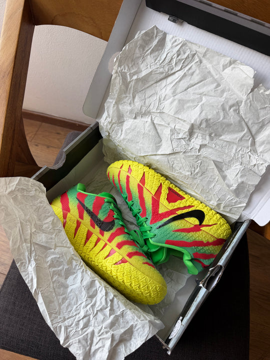 Nike Ja 3 Jurassic Park Explorer detalle degradado