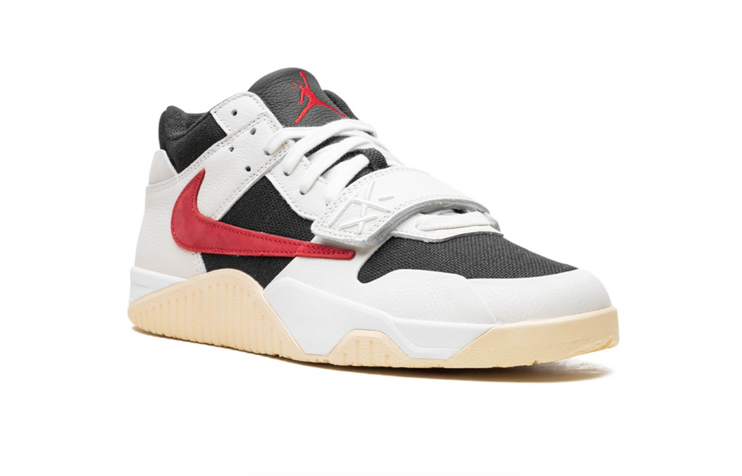 Jordan Jumpman Jack Travis Scott University Red en tonos rojo, blanco y negro con Swoosh invertido México