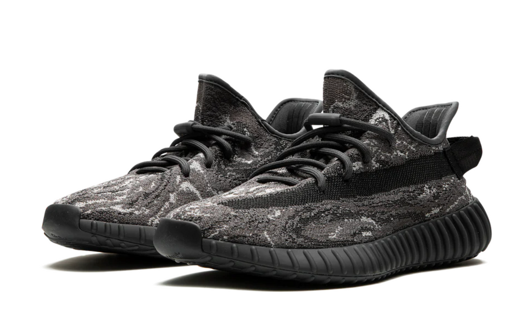 Tenis Yeezy Boost 350 V2 Dark Salt México vista lateral.