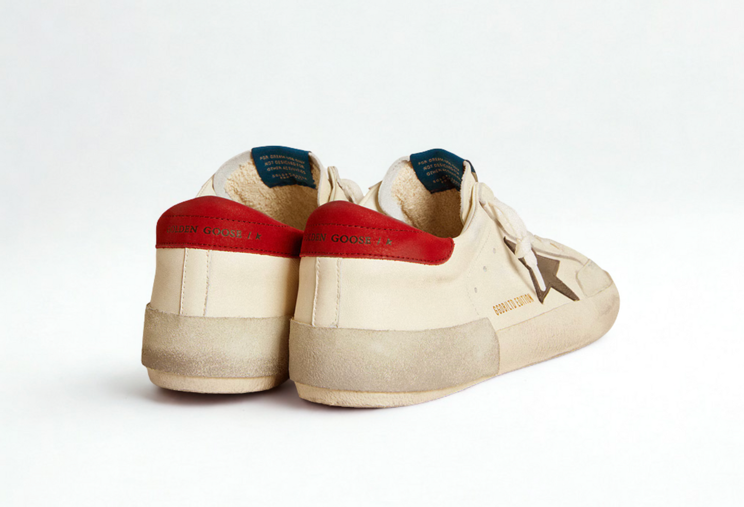 Golden Superstar Style – Blanco Hombre con Estrella Metálica y Talón Rojo
