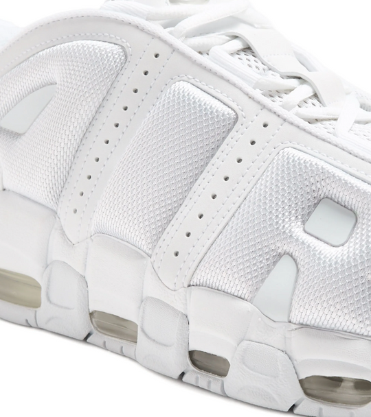 Tenis Nike Air More Uptempo Blanco triple white con logo AIR grande