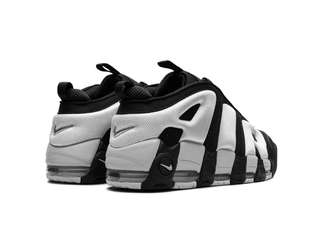 Tenis Nike Air More Uptempo Negro Blanco con logo AIR grande y suela visible