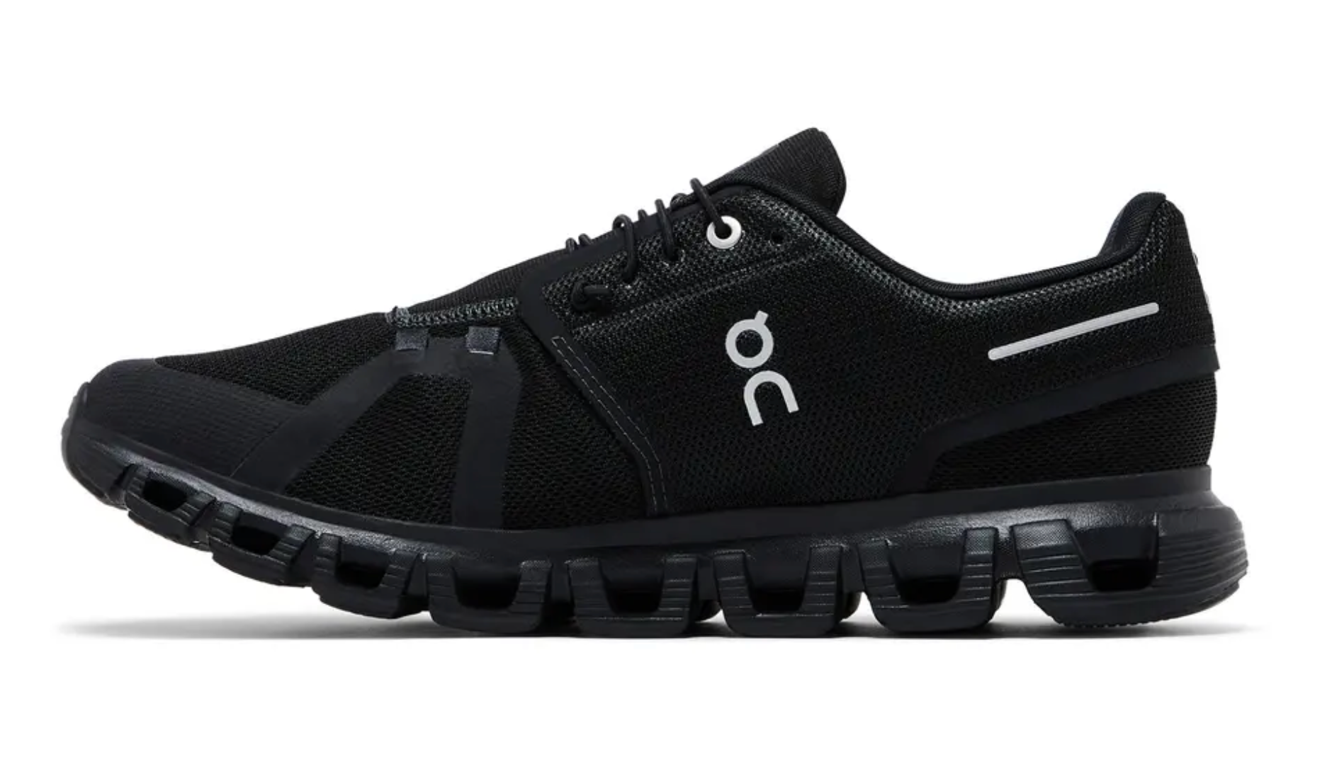 On Cloud 5 Total Black con amortiguación CloudTec y diseño minimalista en negro – Savage Too