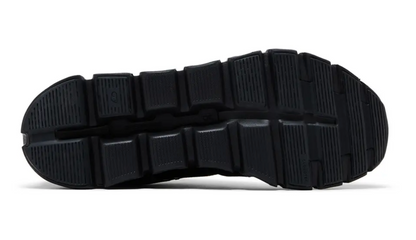 On Cloud 5 Total Black con amortiguación CloudTec y diseño minimalista en negro – Savage Too