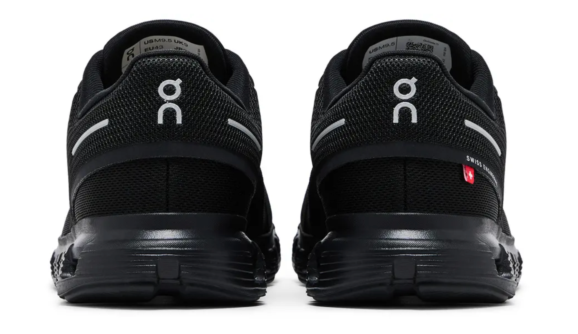 On Cloud 5 Total Black con amortiguación CloudTec y diseño minimalista en negro – Savage Too