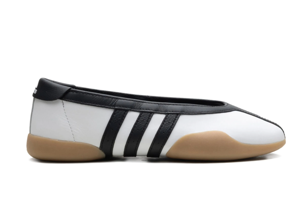 Adidas Taekwondo Mei Ballet – vista lateral blanco y negro