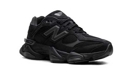 Tenis New Balance 9060 Negro México vista lateral.
