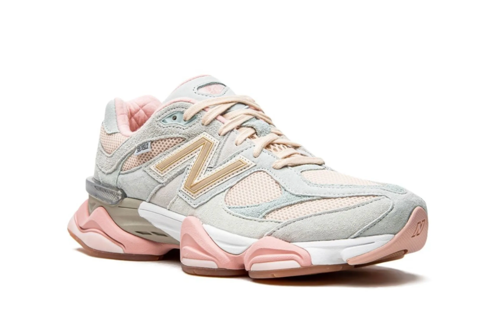 New Balance 9060 gris con rosa