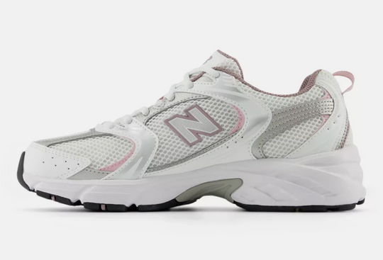 Par de New Balance 530 Blanco Rosa