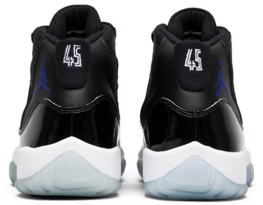 Air Jordan 11 Retro &