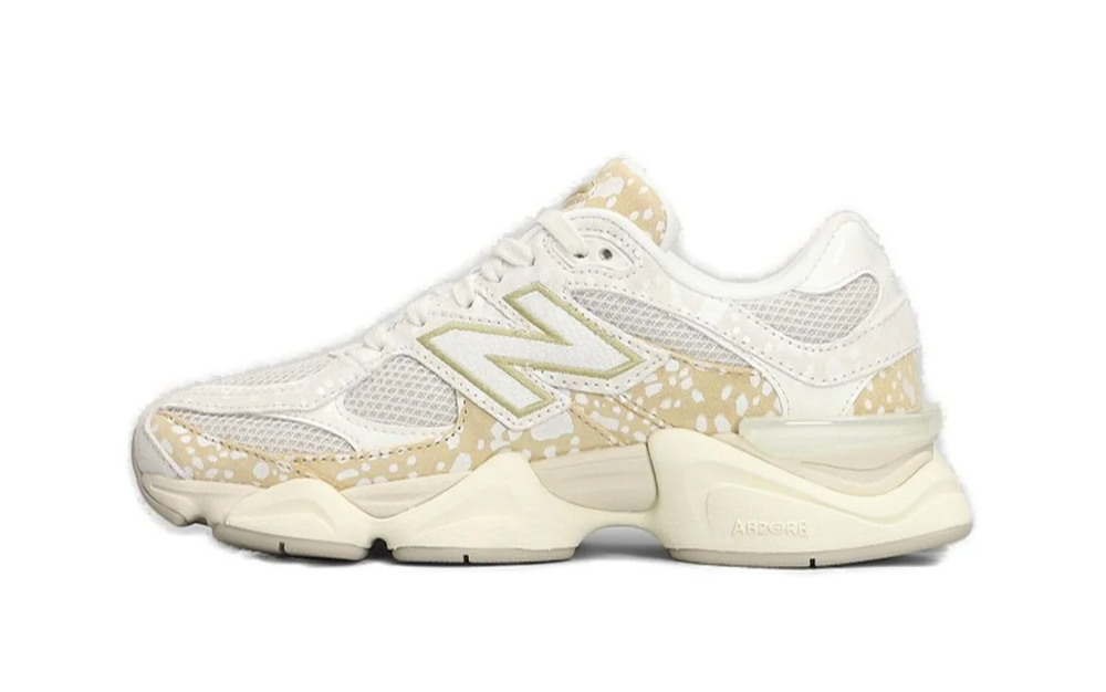 New Balance 9060 puntos beige