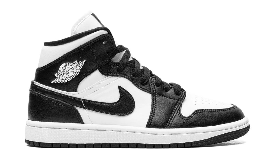 Nike Air Jordan 1 Mid Panda vista lateral