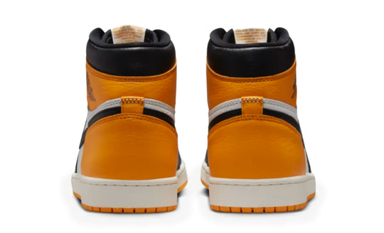 Nike Air Jordan 1 High OG Taxi vista trasera