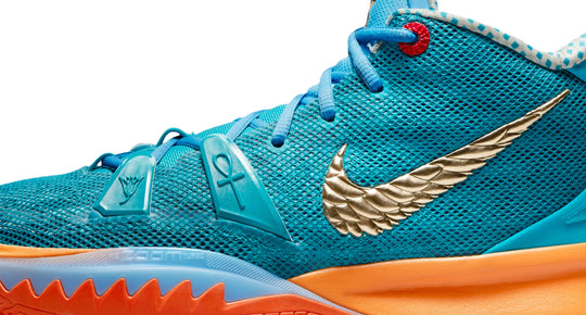 Nike Kyrie 7 Concepts Horus turquesa con detalles dorados para básquet y entrenamiento México