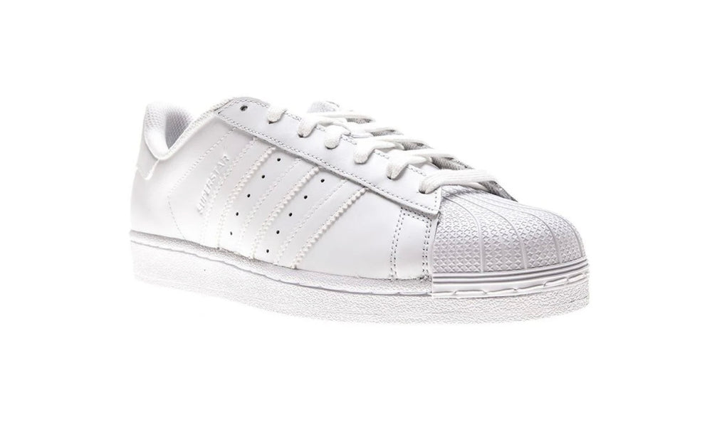 Tenis Adidas Superstar Piel Blanco detalle en punta