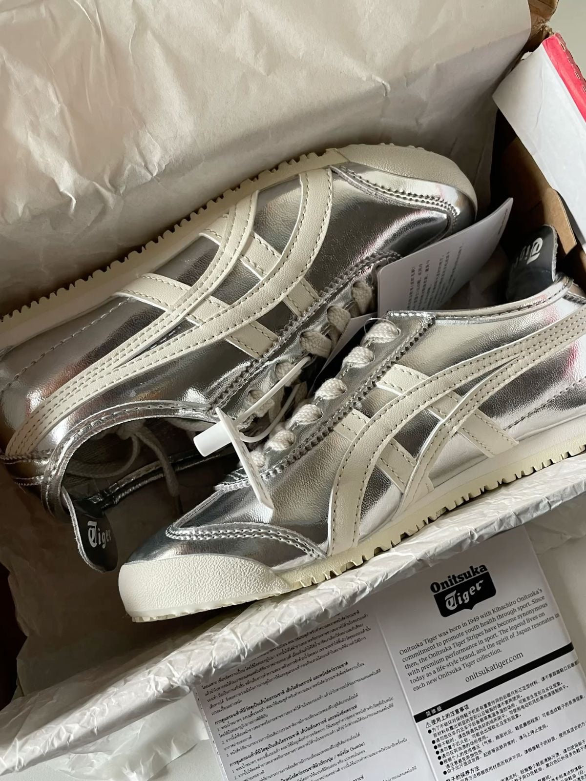 Tenis Onitsuka Tiger Plata Mujer México | Tendencia 2025